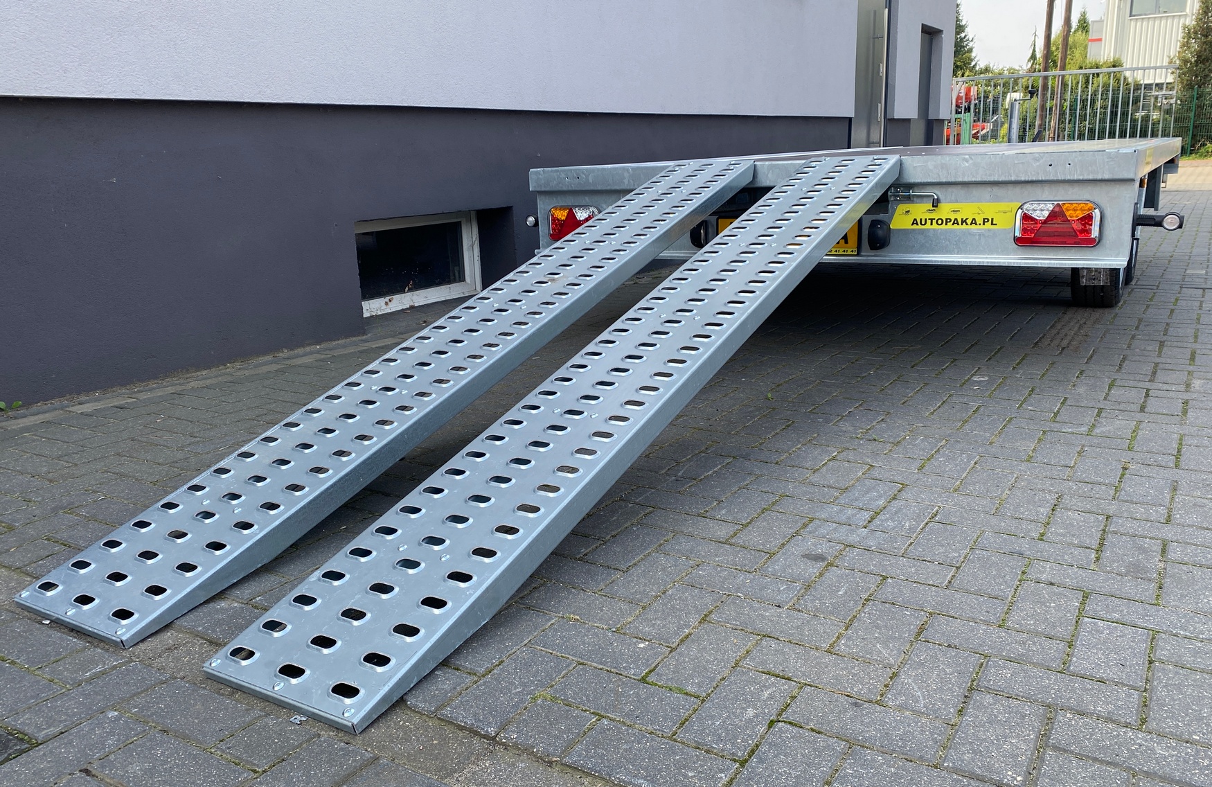 Przyczepa platforma WARK 4×2 m, DMC 2700 kg
