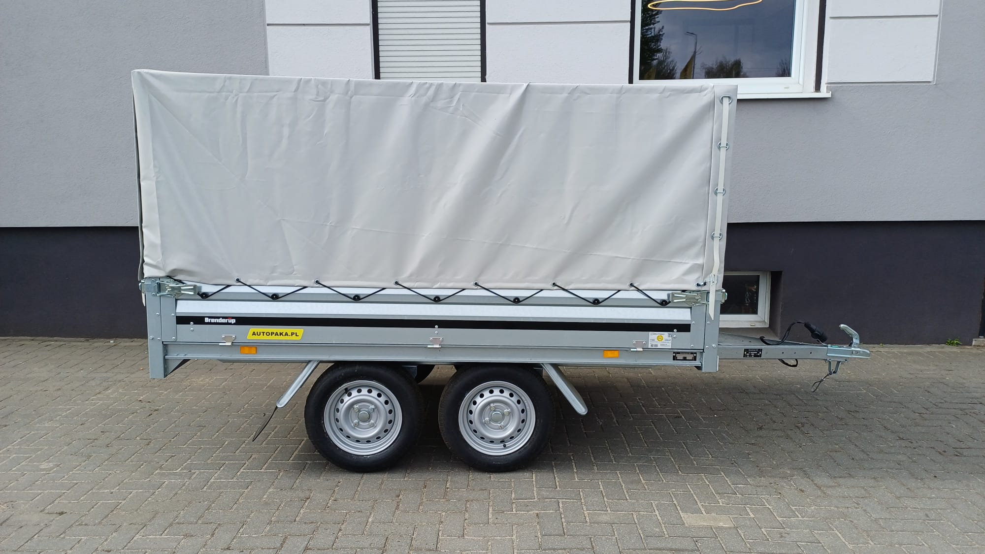 CLICK& COLLECT Przyczepka lekka dwuoosiowa Brenderup 3251stub750, 250 x 142, do 750 kg (Kopia)