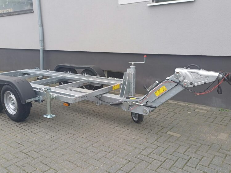 Przyczepa do agregatu WARK z regulowanym dyszlem, 320×144 CM, DMC 3500kg